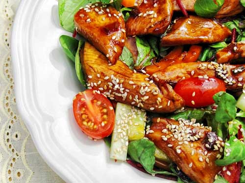 Ensalada de pollo y sesamo